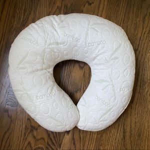 Bamboo nursing pillow